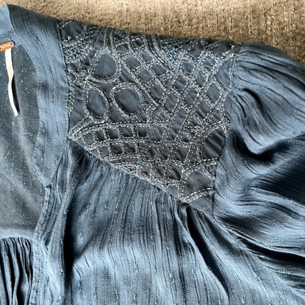 Free People Womens XS Blue Long Sleeve Hi-Low Lace Detail Relaxed‎ Fit Blouse - Picture 8 of 10